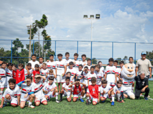 Sucesso total na comemoração dos 5 anos da Escola SPFC na AABB Palmas
