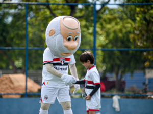 Sucesso total na comemoração dos 5 anos da Escola SPFC na AABB Palmas
