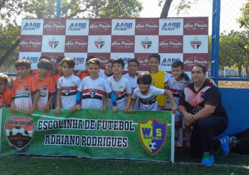 Jogo de Futebol dia dos Pais / Escolinha Adriano Rodrigues 